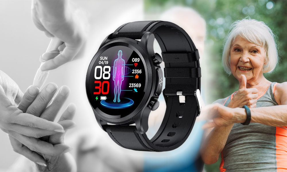Boldog idős nő CardioTrack SmartWatch-csal